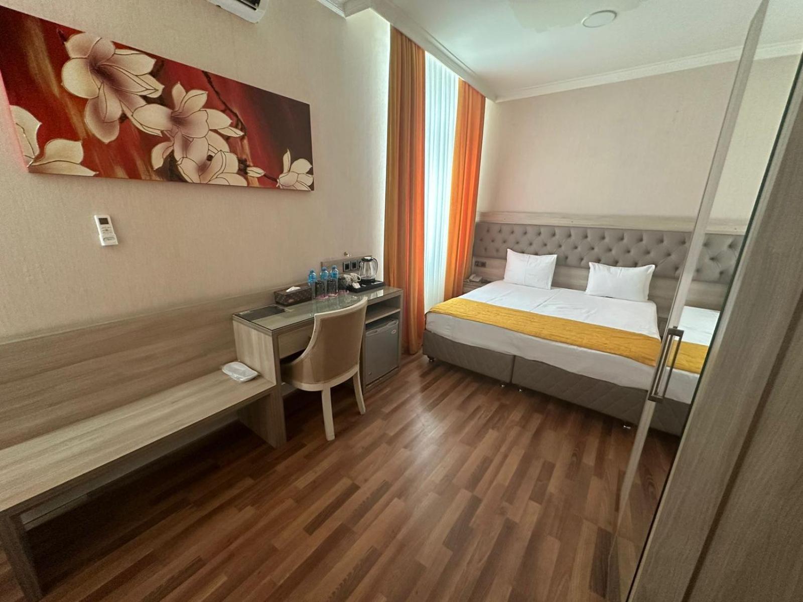 Empire Hotel Baku Extérieur photo